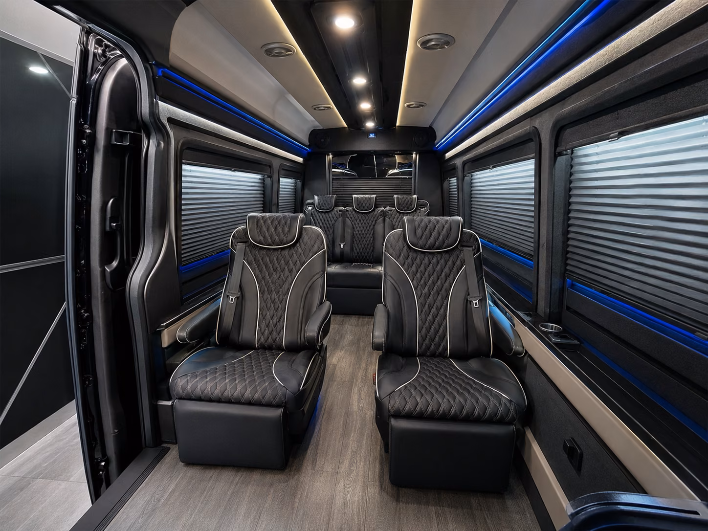 palmdale airport shuttle buses for employees