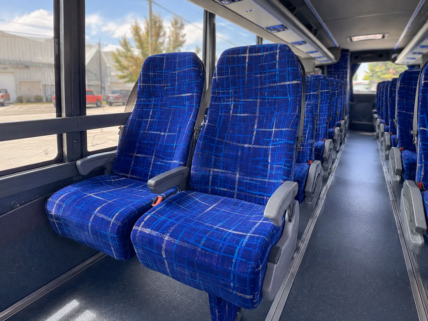 palmdale airport shuttles for military and government travel
