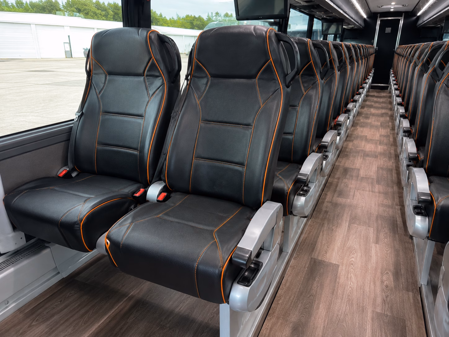 shuttle services for airline crews and airport staff in palmdale